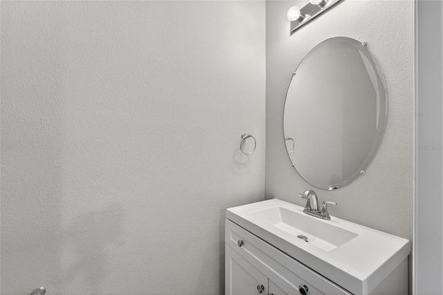 5028 WHITE SANDERLING COURT, Tampa, FL 33619