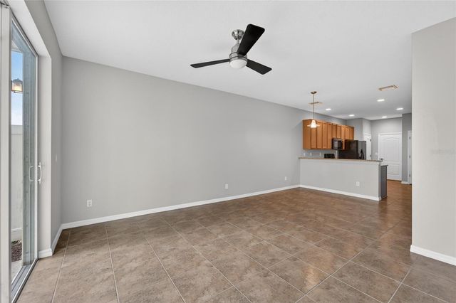 5028 WHITE SANDERLING COURT, Tampa, FL 33619