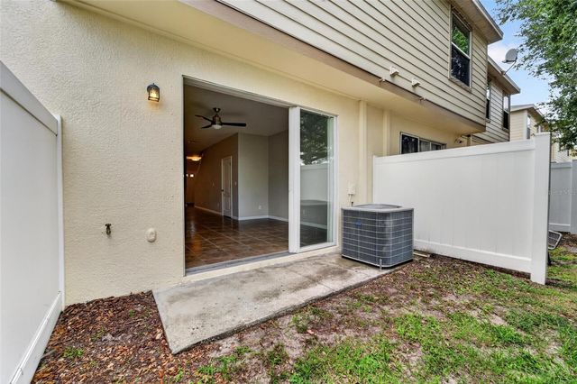 5028 WHITE SANDERLING COURT, Tampa, FL 33619