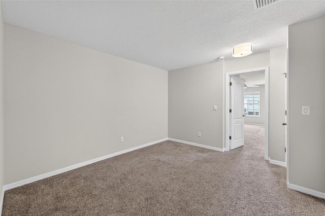 5028 WHITE SANDERLING COURT, Tampa, FL 33619