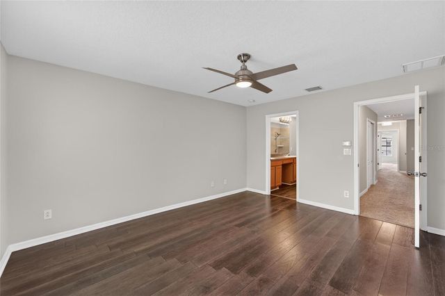 5028 WHITE SANDERLING COURT, Tampa, FL 33619