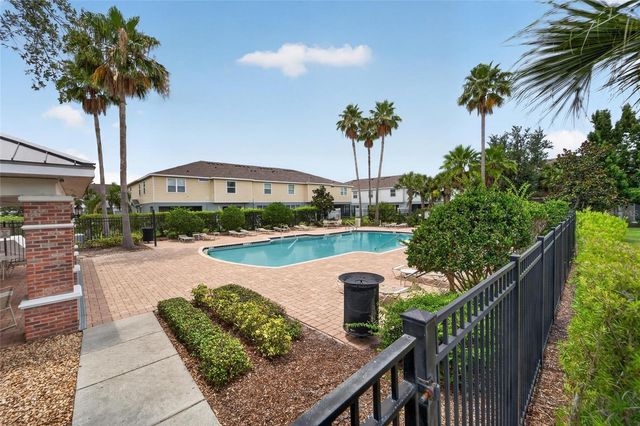 5028 WHITE SANDERLING COURT, Tampa, FL 33619