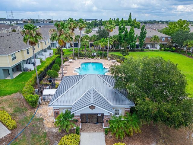 5028 WHITE SANDERLING COURT, Tampa, FL 33619