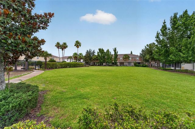 5028 WHITE SANDERLING COURT, Tampa, FL 33619