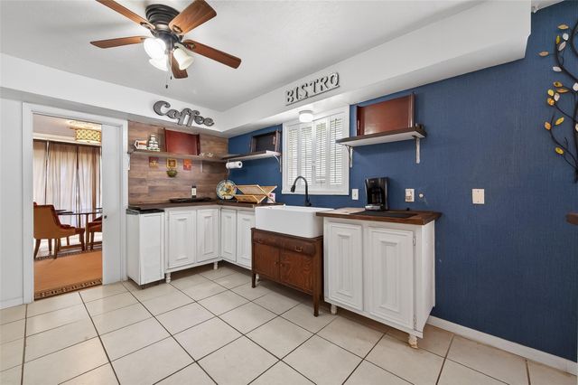 2310 Fenwood Drive, Pasadena, TX 77502