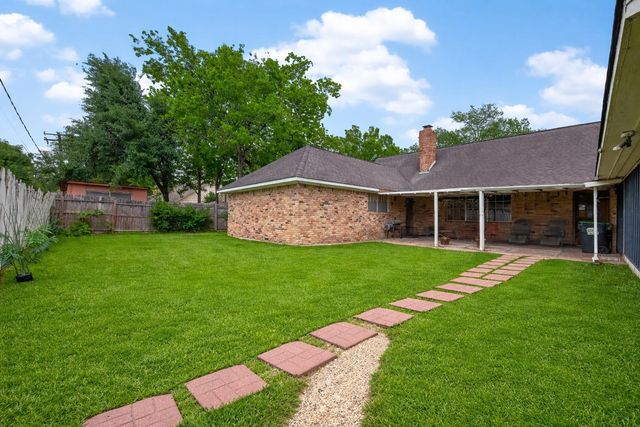 2310 Fenwood Drive, Pasadena, TX 77502