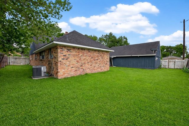 2310 Fenwood Drive, Pasadena, TX 77502