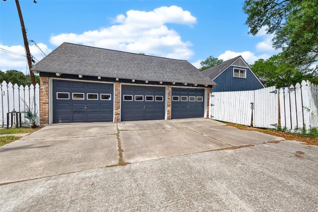 2310 Fenwood Drive, Pasadena, TX 77502