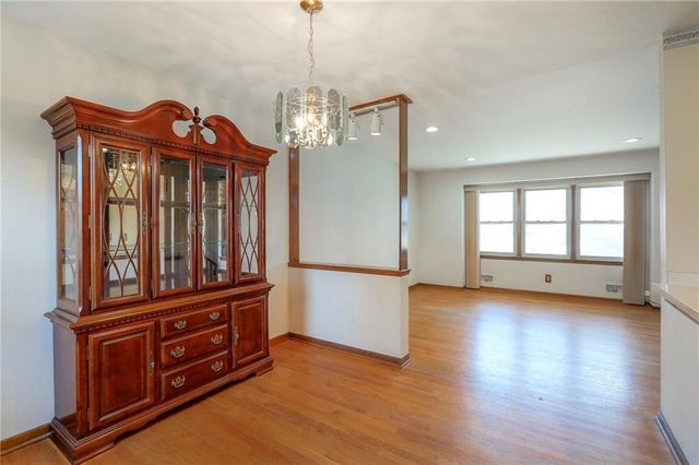 14405 E 36th Terrace S, Independence, MO 64055