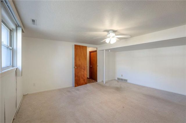 14405 E 36th Terrace S, Independence, MO 64055