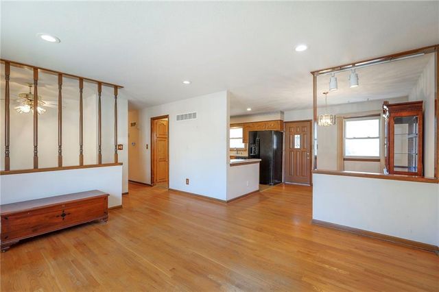 14405 E 36th Terrace S, Independence, MO 64055