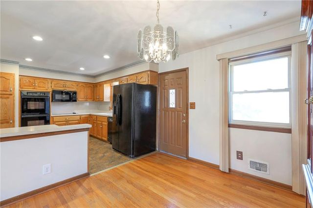 14405 E 36th Terrace S, Independence, MO 64055