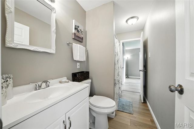208 Mill Run Lane, St Peters, MO 63376