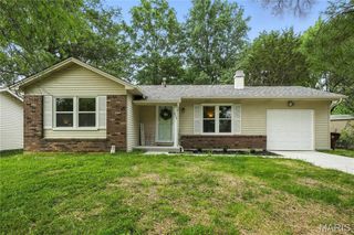 208 Mill Run Lane, St Peters, MO 63376