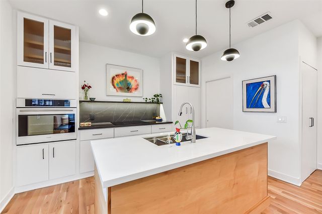 1397 Arlington Street 1397, Houston, TX 77008