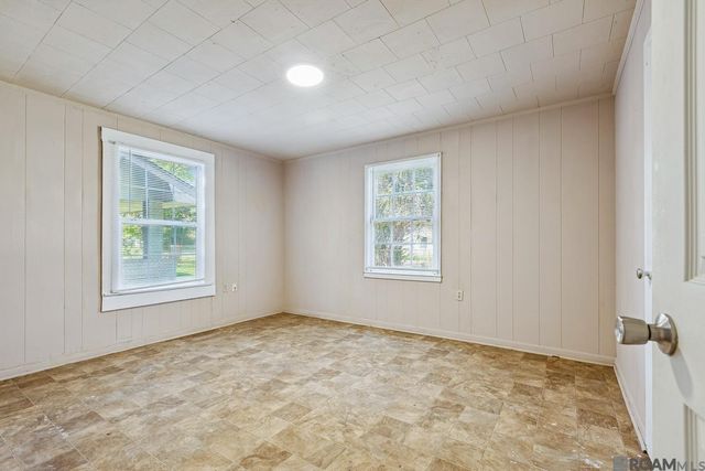 5262 E Brookstown Dr, Baton Rouge, LA 70805