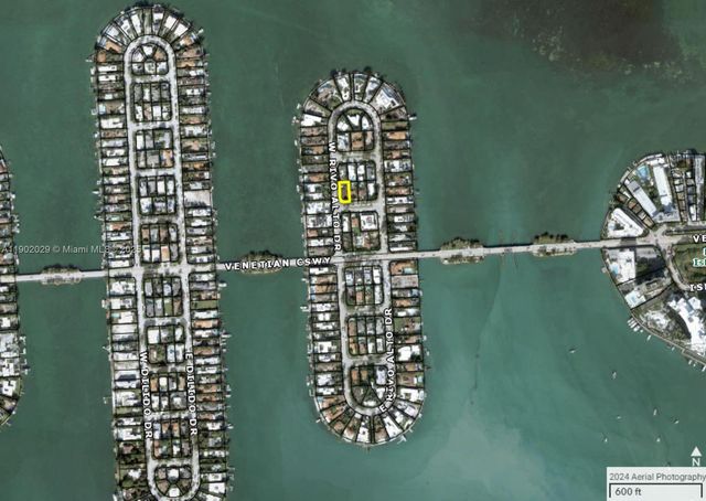 301 W Rivo Alto Dr, Miami Beach, FL 33139