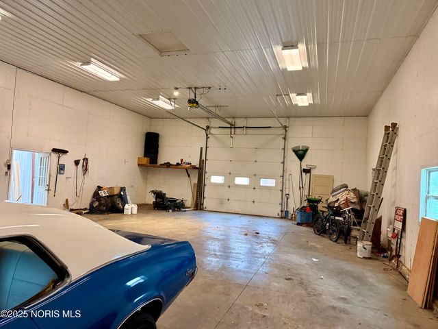 1001 Oak Street, Woodville, OH 43469