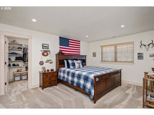 37640 UPPER CAMP CREEK Rd, Springfield, OR 97478