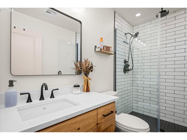 37640 UPPER CAMP CREEK Rd, Springfield, OR 97478