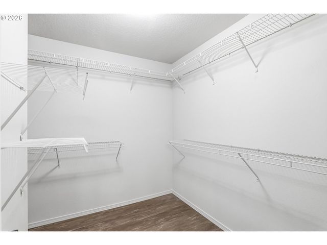 21291 Sw MADEIRA Ter, Sherwood, OR 97140