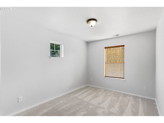 21291 Sw MADEIRA Ter, Sherwood, OR 97140