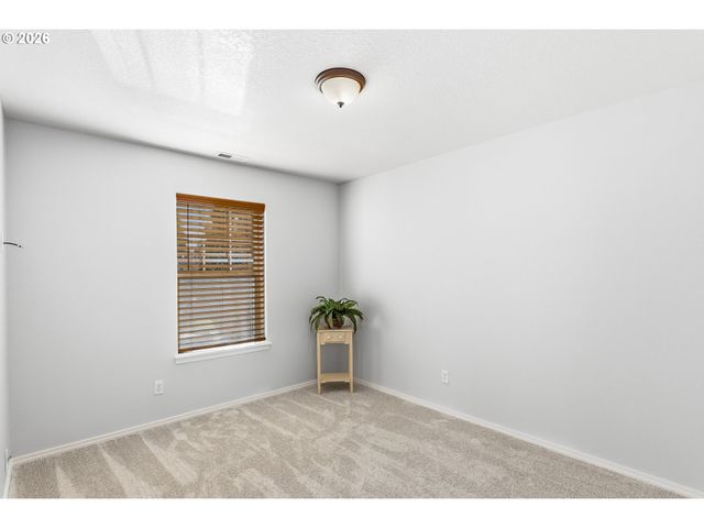 21291 Sw MADEIRA Ter, Sherwood, OR 97140