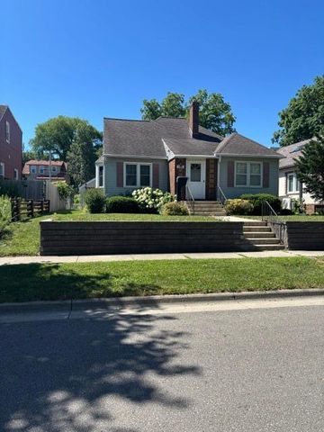 1504 1st Street NW, Rochester, MN 55901