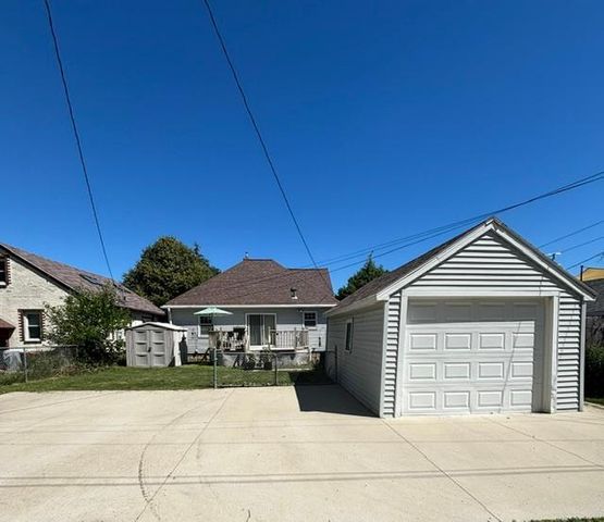 1504 1st Street NW, Rochester, MN 55901