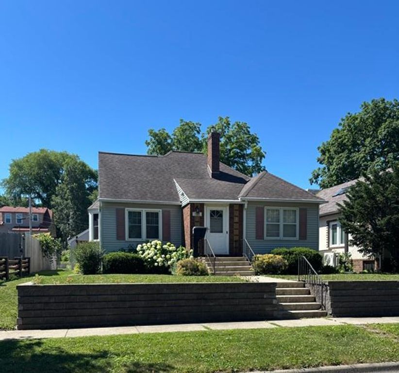 1504 1st Street NW, Rochester, MN 55901