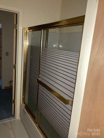 860 Pless Underwood Road, Maggie Valley, NC 28751