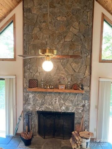 860 Pless Underwood Road, Maggie Valley, NC 28751