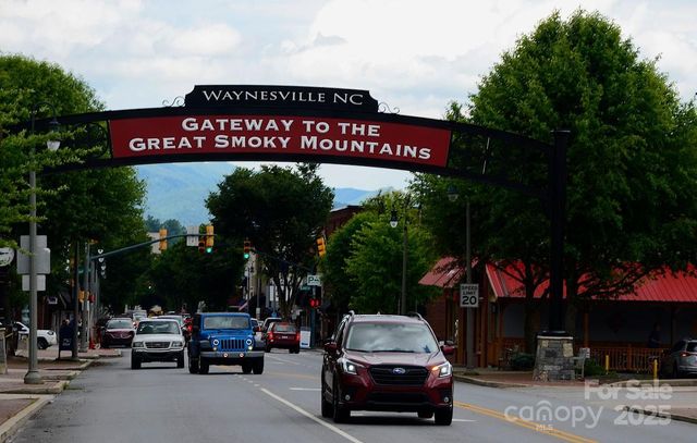 860 Pless Underwood Road, Maggie Valley, NC 28751