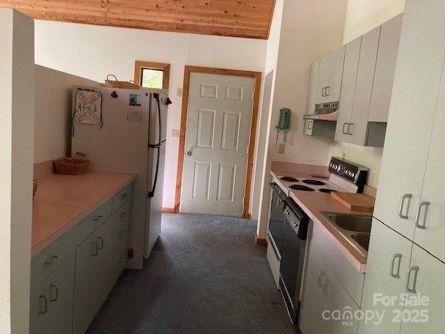 860 Pless Underwood Road, Maggie Valley, NC 28751