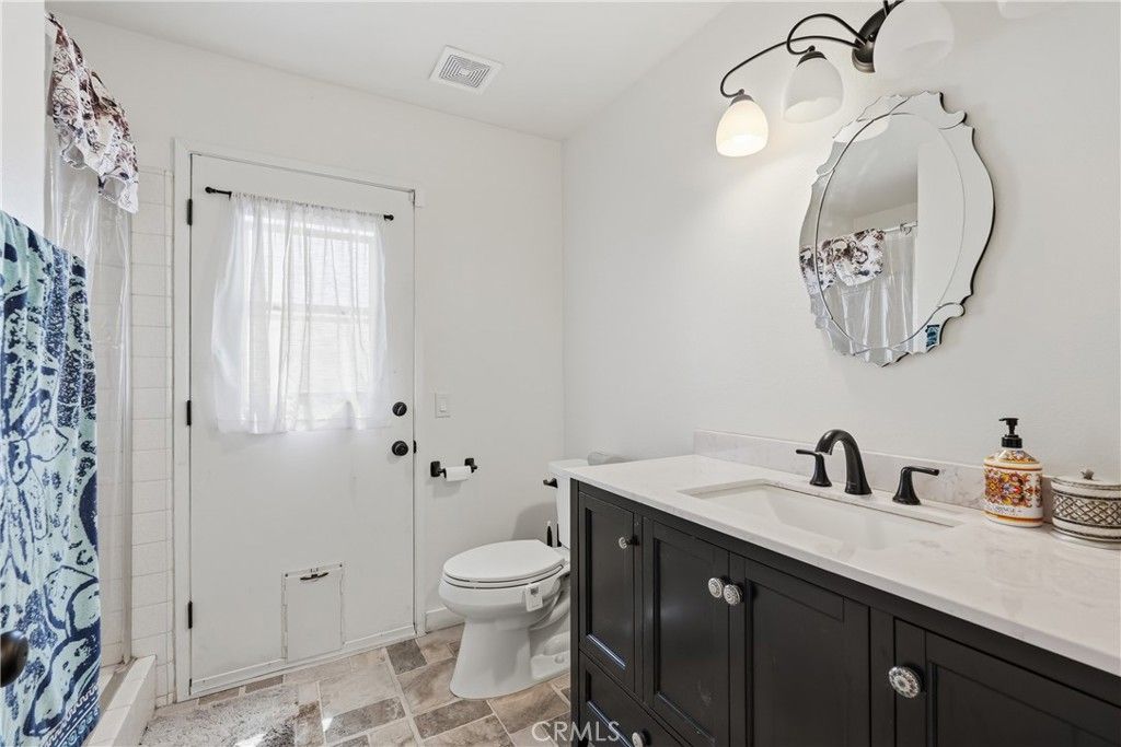 Image 16 of property listing at 9268 Lemon Avenue, Rancho Cucamonga, CA 91701