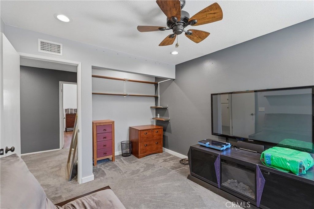 Image 27 of property listing at 9268 Lemon Avenue, Rancho Cucamonga, CA 91701