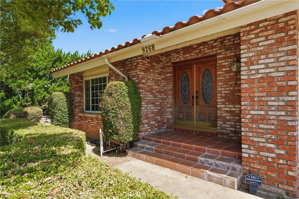 Image 4 of property listing at 9268 Lemon Avenue, Rancho Cucamonga, CA 91701