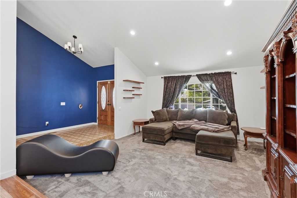 Image 6 of property listing at 9268 Lemon Avenue, Rancho Cucamonga, CA 91701