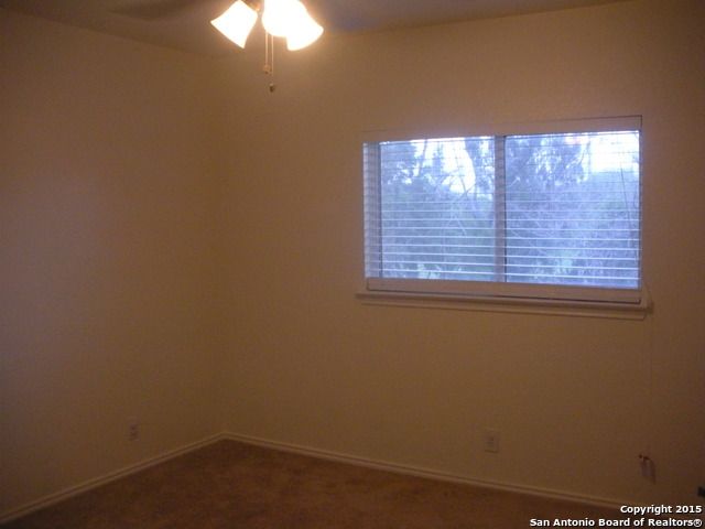 5631 FOUNTAINWOOD ST, San Antonio, TX 78233