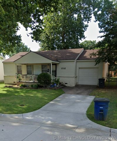 1332 E 45th Place, Tulsa, OK 74105