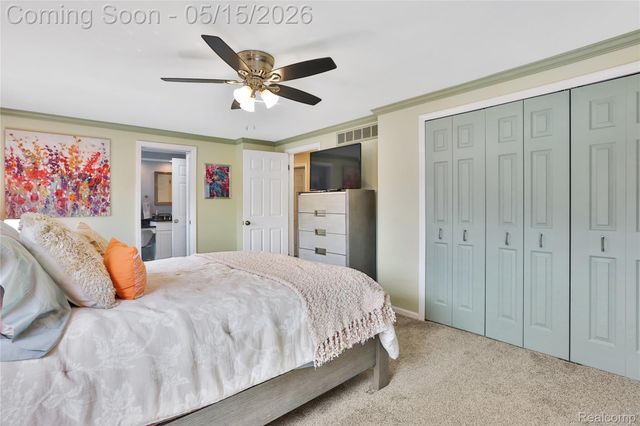 348 Meadowlake Rd, Canton Charter Township, MI 48188