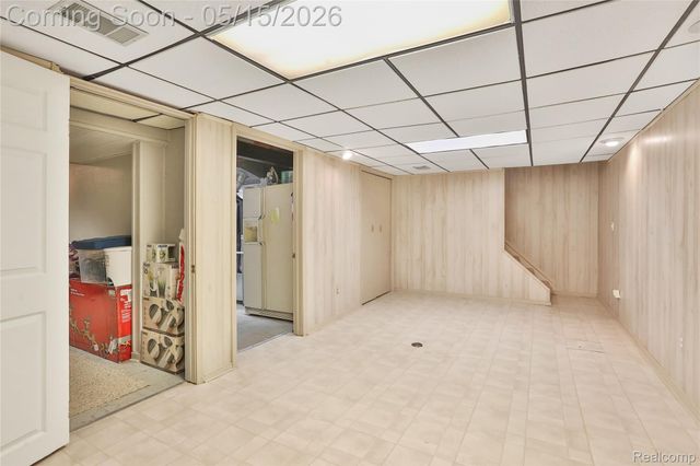 348 Meadowlake Rd, Canton Charter Township, MI 48188