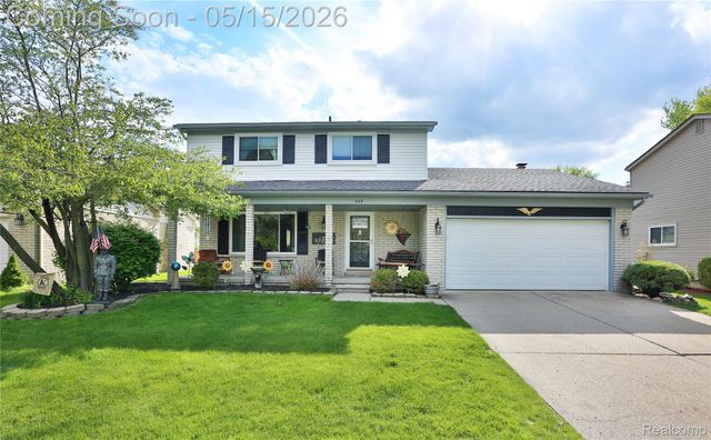 348 Meadowlake Rd, Canton Charter Township, MI 48188