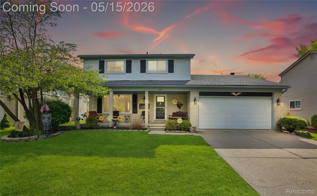 348 Meadowlake Rd, Canton Charter Township, MI 48188