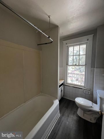 310 W JACKSON ST, York, PA 17401