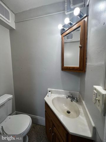 310 W JACKSON ST, York, PA 17401