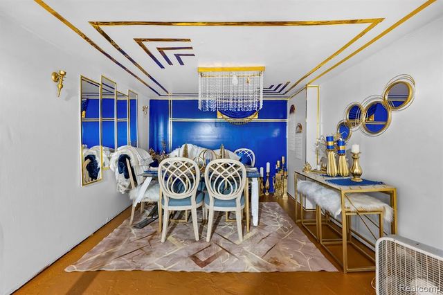 6747 Mettetal Street, Detroit, MI 48228