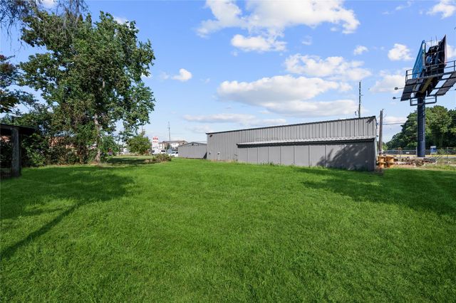 5319 Fm 1488 Road, Magnolia, TX 77354