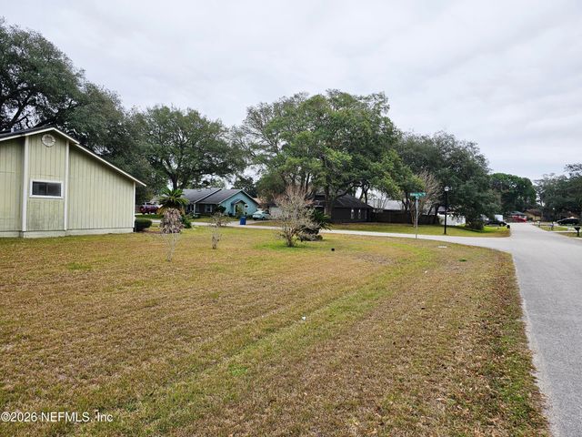 1704 BRISTLECONE PINE Place, Jacksonville, FL 32225