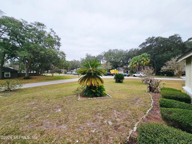 1704 BRISTLECONE PINE Place, Jacksonville, FL 32225